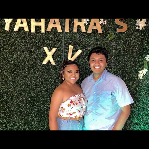 Meet your Posher, Kayla - Picture 1 of 1